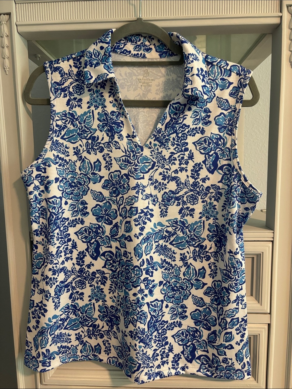 Blue Floral Sleeveless Collared Tank Top